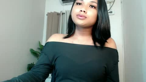 Deluxe online show from July 3, 5:40 pm