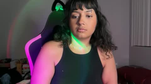 Snapshot of seductivemuse chatting on September 25, 5:25 am seductivemuse online show from September 25, 5:25 am