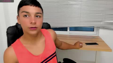 seductivo online show from December 4, 4:45 am