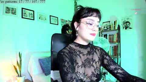 Snapshot of segismunda chatting on October 12, 2:15 am Luciana online show from October 12, 2:15 am
