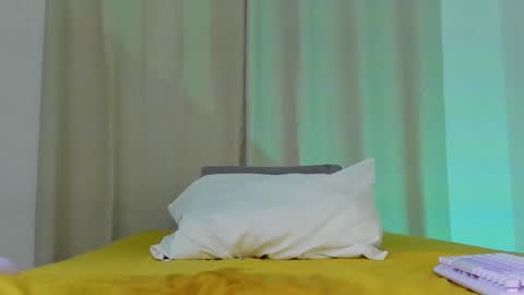 selenafox online show from September 12, 2:35 am