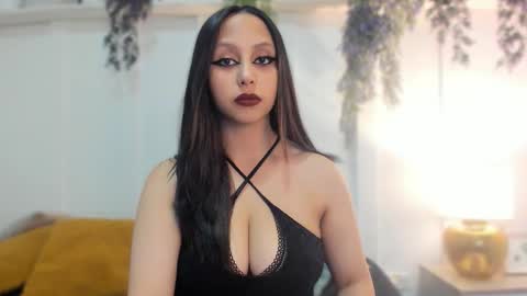 Selene  online show from December 18, 3:13 am