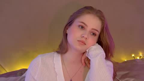 SelinSwarovski online show from September 23, 6:25 pm