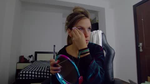 sellena_angels online show from October 3, 10:45 am