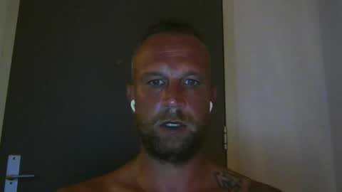 Snapshot of sence08 chatting on September 15, 5:36 pm sence08 online show from September 15, 5:36 pm