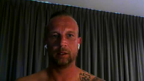 sence08 online show from June 21, 7:09 pm
