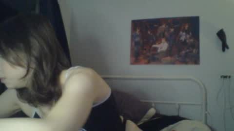 goddess esme  online show from November 23, 1:03 am