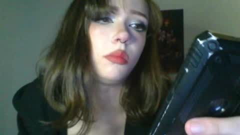 Snapshot of sendforesme chatting on January 26, 1:31 am goddess esme  online show from January 26, 1:31 am