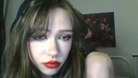 Snapshot of sendforesme chatting on January 18, 2:58 am goddess esme  online show from January 18, 2:58 am