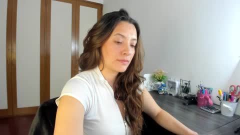 Samantha -  online show from January 3, 10:51 pm