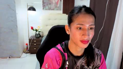 Snapshot of sensual_goergia chatting on October 10, 7:47 am sensual_goergia online show from October 10, 7:47 am