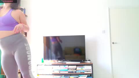 Jasmine online show from March 8, 1:47 pm