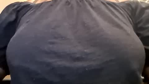 Snapshot of sensualatease chatting on October 13, 6:10 pm SensualATease online show from October 13, 6:10 pm