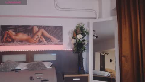 Hallie online show from November 14, 6:54 pm