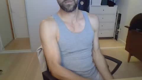 Snapshot of sensuasculine chatting on September 16, 8:39 am Matt online show from September 16, 8:39 am