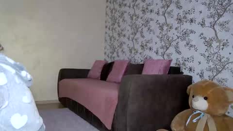 serayarose_ online show from December 22, 12:34 pm