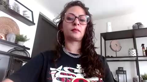 Serena Xyz online show from July 3, 5:29 pm