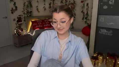 Ophelia online show from January 16, 5:00 pm