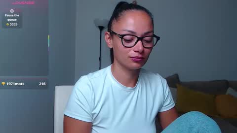 Snapshot of serenesophi chatting on September 12, 6:15 am SereneSophi online show from September 12, 6:15 am