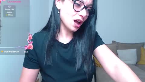 Snapshot of serenesophi chatting on February 28, 9:23 pm SereneSophi online show from February 28, 9:23 pm