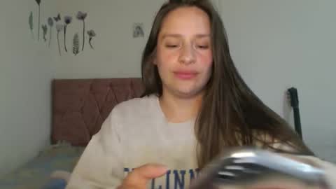 serenity_crystal online show from April 13, 10:36 pm