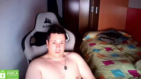 Pollos online show from May 13, 6:50 pm