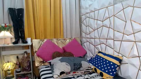 call me MILES   online show from September 15, 6:26 am