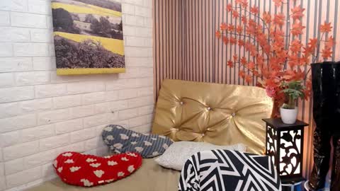 call me MILES   online show from March 1, 6:13 am