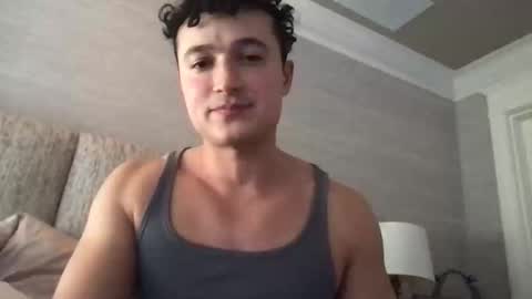 seveninchsteve_ online show from March 2, 12:04 am