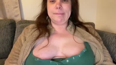 Snapshot of sex6mmm chatting on February 17, 7:44 pm sex6mmm online show from February 17, 7:44 pm