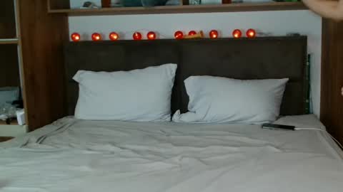 JackAdelaide online show from December 26, 8:32 pm