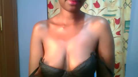 Maggie online show from November 9, 4:10 pm