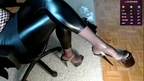 Christina Stacy online show from December 29, 10:34 am