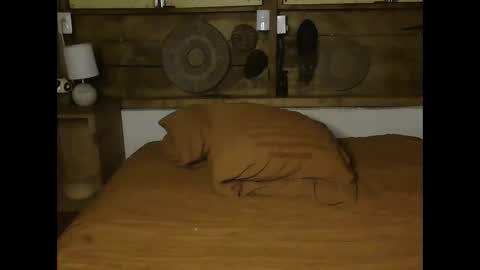 Snapshot of sexnchocolate chatting on October 8, 4:29 am Trixy Rose online show from October 8, 4:29 am