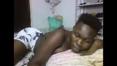 Snapshot of sexqueen02 chatting on February 24, 2:40 am sexqueen02 online show from February 24, 2:40 am