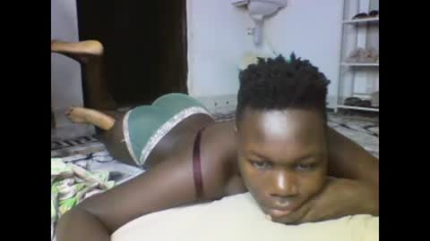 Snapshot of sexqueen02 chatting on February 26, 4:30 am sexqueen02 online show from February 26, 4:30 am