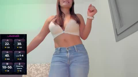 Snapshot of sexual_queen chatting on October 7, 5:42 pm Marilyn online show from October 7, 5:42 pm
