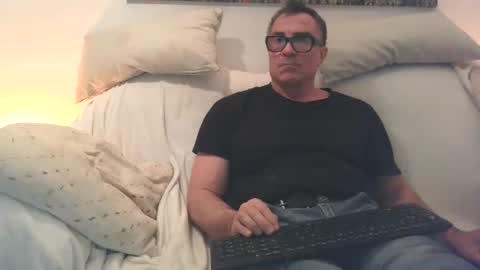 Sexurbation online show from April 29, 7:19 pm