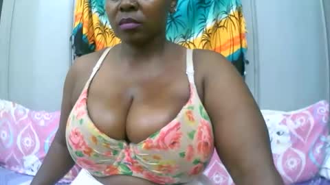 sexxi_ebony online show from November 23, 6:44 am