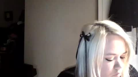 sexxiibossbabe online show from February 6, 9:13 am