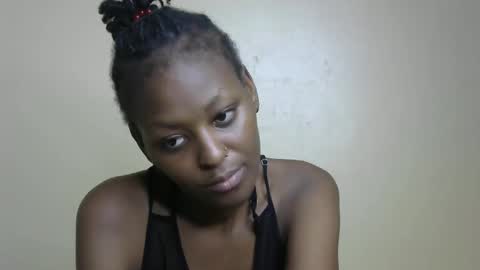 Snapshot of sexxy_bum23 chatting on February 21, 12:05 am sexxy bum online show from February 21, 12:05 am