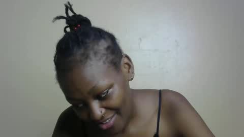 Snapshot of sexxy_bum23 chatting on February 20, 12:41 am sexxy bum online show from February 20, 12:41 am