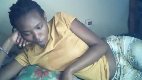 sexxy_curvy23 online show from June 3, 4:37 am