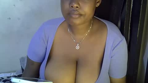 Snapshot of sexxy_mish chatting on October 19, 7:57 am sexxy_mish online show from October 19, 7:57 am