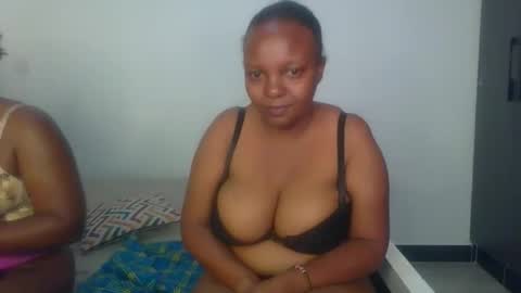 Snapshot of sexxy_surphire chatting on October 11, 6:33 pm Sexxy surphire online show from October 11, 6:33 pm