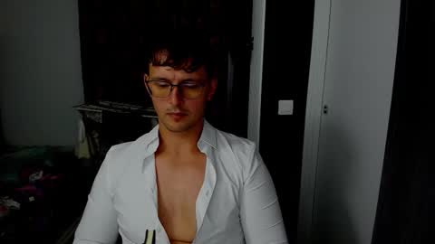 Snapshot of sexxymuscles4u chatting on October 8, 12:22 pm Sexxymuscles4U online show from October 8, 12:22 pm
