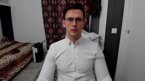 Snapshot of sexxymuscles4u chatting on March 12, 12:47 pm Sexxymuscles4U online show from March 12, 12:47 pm