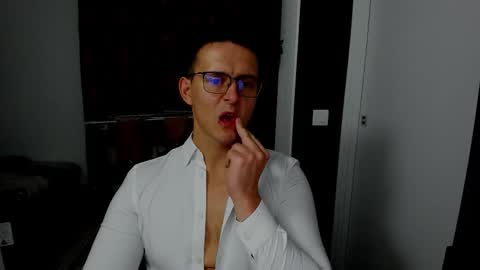 Sexxymuscles4U online show from November 12, 2:08 pm