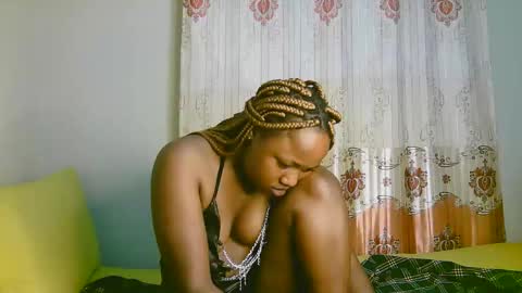 Snapshot of sexy_ariana_2 chatting on September 19, 2:10 pm Ariana online show from September 19, 2:10 pm