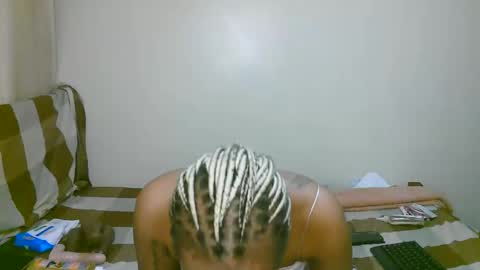 sexy_bluegirl online show from April 16, 2:22 am